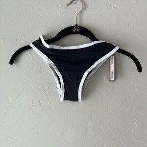 🖤SKIMS FITS EVERYBODY CONTRAST TRIM CHEEKY BRIEF ONYX MULTI XS